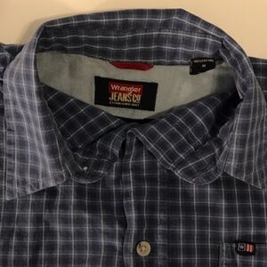 Wrangler Blue and Light Blue Plaid Button-Down Shirt